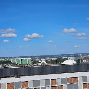 V909 Flat Bem Espacoso Com Varanda Vista Esplanada Brasília